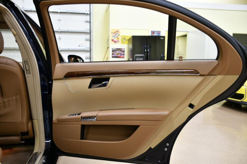 Mercedes-Benz S-Class S550 2007