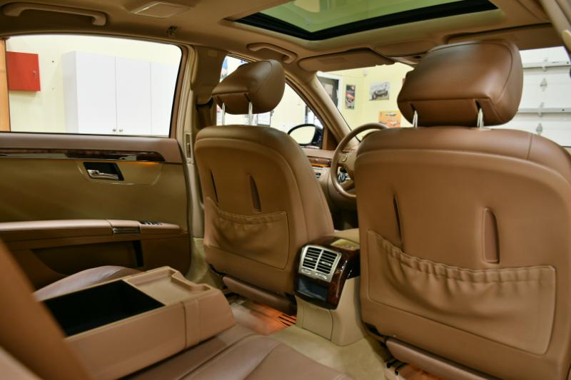 Mercedes-Benz S-Class S550 2007