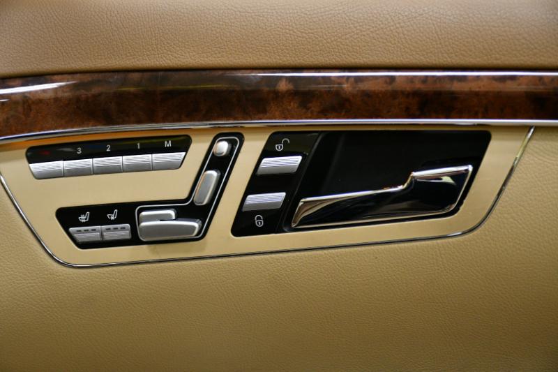 Mercedes-Benz S-Class S550 2007