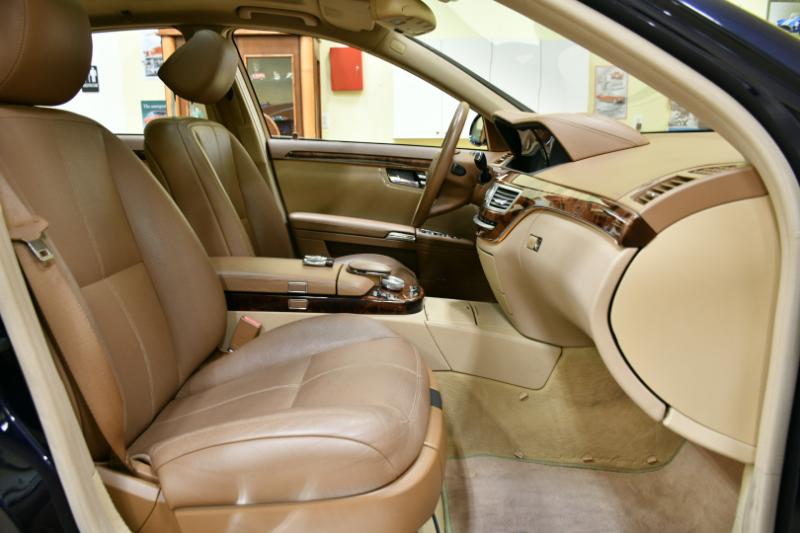 Mercedes-Benz S-Class S550 2007