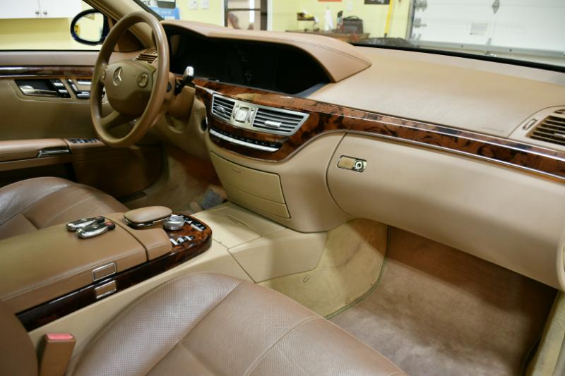 Mercedes-Benz S-Class S550 2007