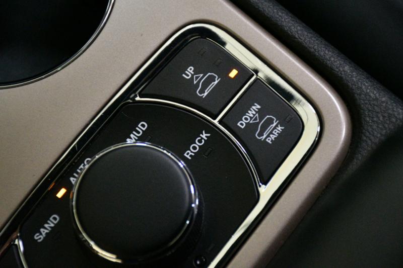 Jeep Grand Cherokee Overland 4WD 2017