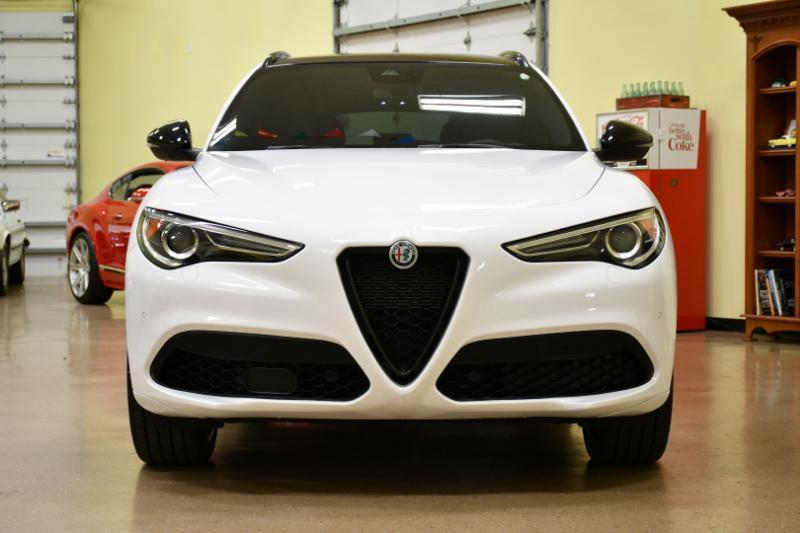 Alfa Romeo Stelvio Veloce AWD 2023