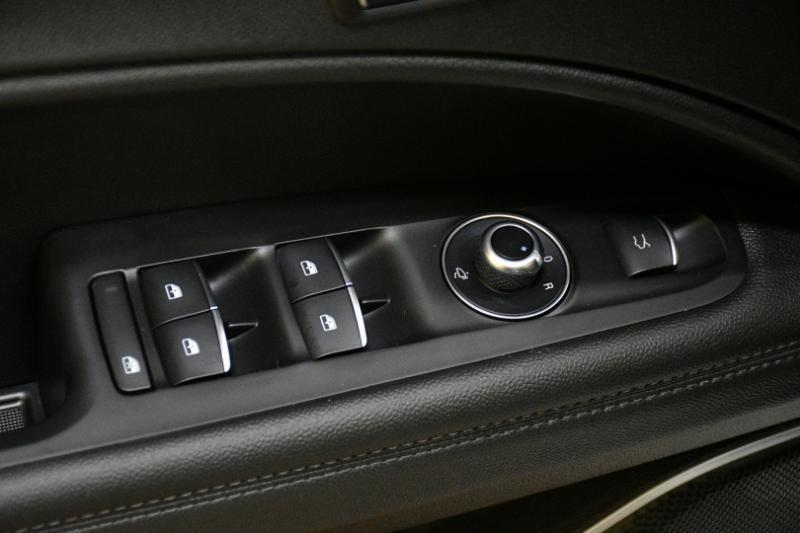 Alfa Romeo Stelvio Veloce AWD 2023