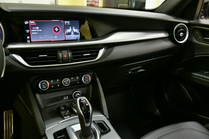 Alfa Romeo Stelvio Veloce AWD 2023