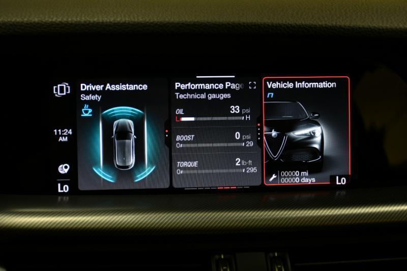 Alfa Romeo Stelvio Veloce AWD 2023