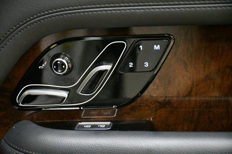 Land Rover Range Rover P360 Hybrid 2021