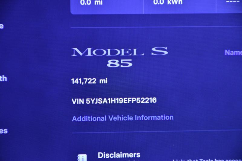 Tesla Model S 4dr Sdn RWD 85 kWh Battery 2014