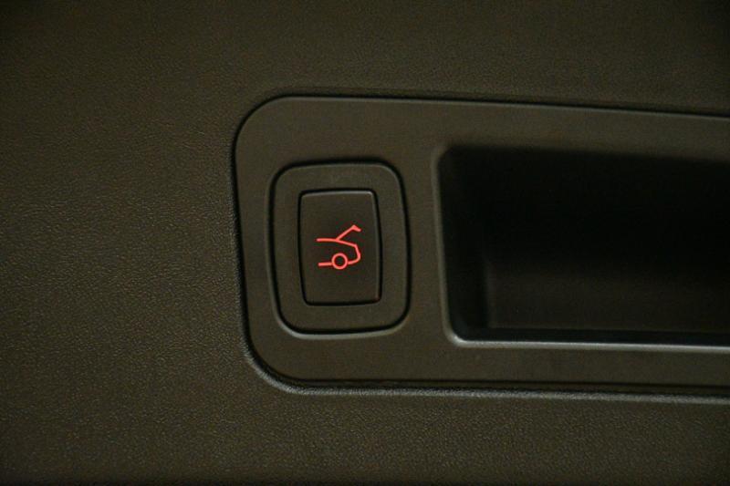 Tesla Model S 4dr Sdn RWD 85 kWh Battery 2014