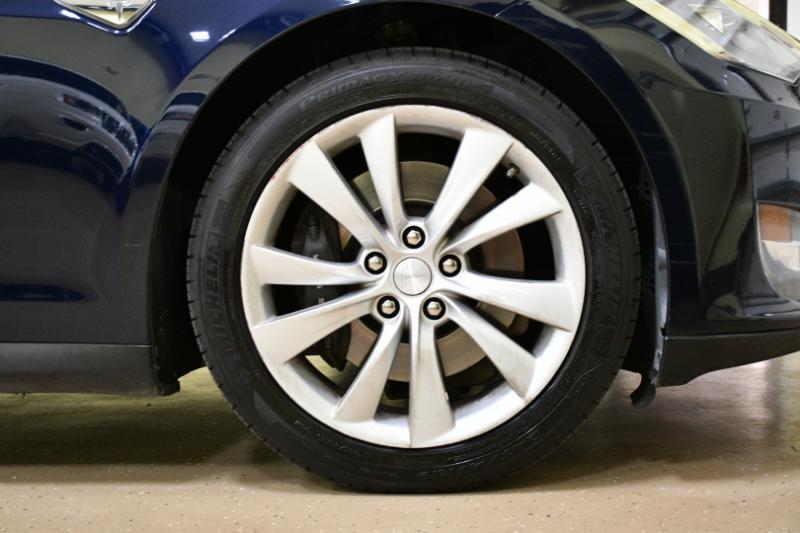 Tesla Model S 4dr Sdn RWD 85 kWh Battery 2014