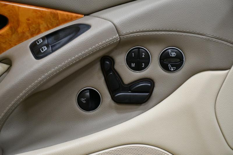 Mercedes-Benz SL-Class SL550 2008