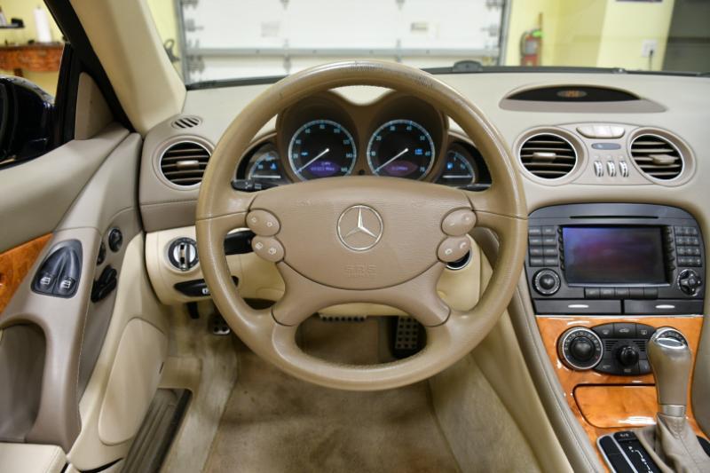 Mercedes-Benz SL-Class SL550 2008