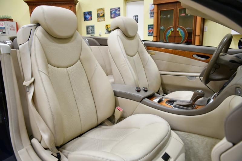 Mercedes-Benz SL-Class SL550 2008