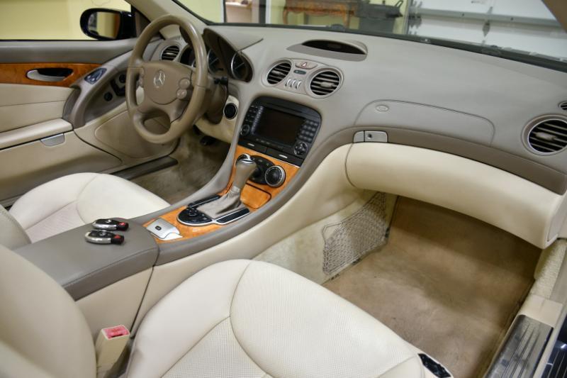 Mercedes-Benz SL-Class SL550 2008