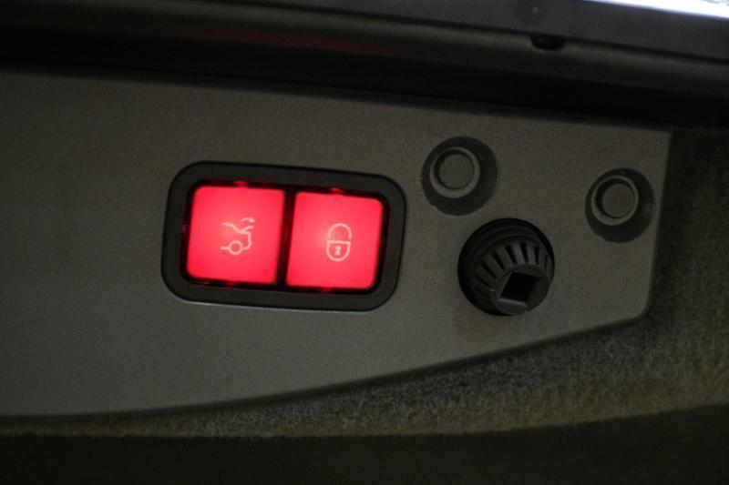 Mercedes-Benz SL-Class SL550 2008