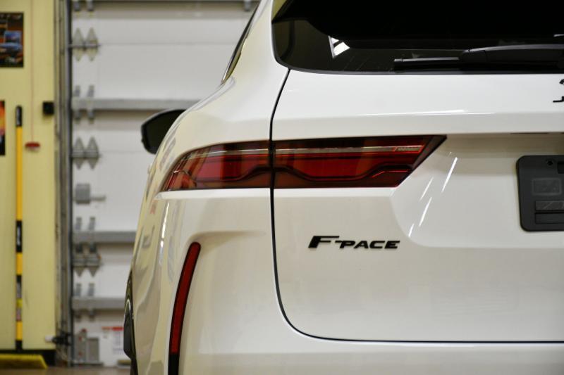 Jaguar F-Pace SVR 2023