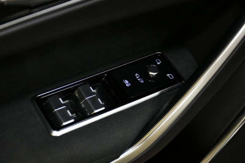 Jaguar F-Pace SVR 2023