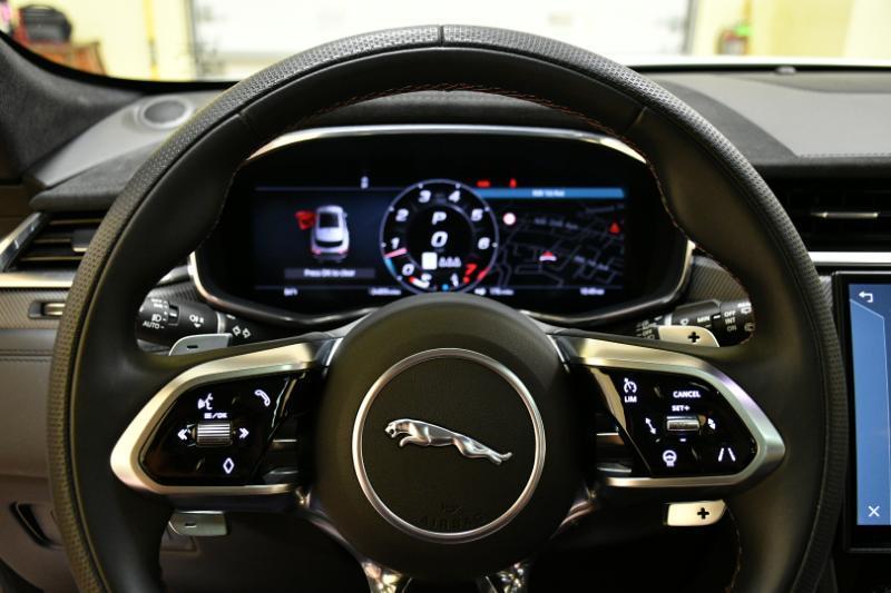 Jaguar F-Pace SVR 2023