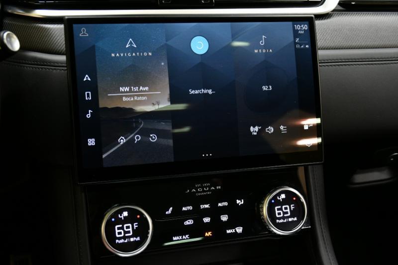 Jaguar F-Pace SVR 2023