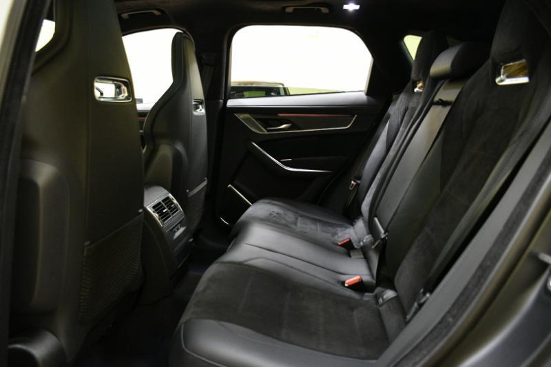 Jaguar F-Pace SVR 2023