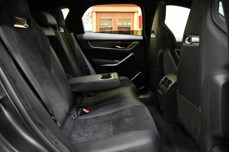 Jaguar F-Pace SVR 2023