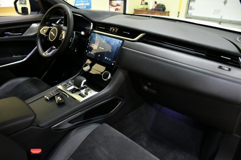 Jaguar F-Pace SVR 2023