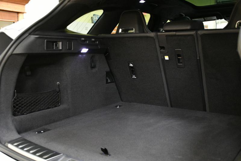 Jaguar F-Pace SVR 2023