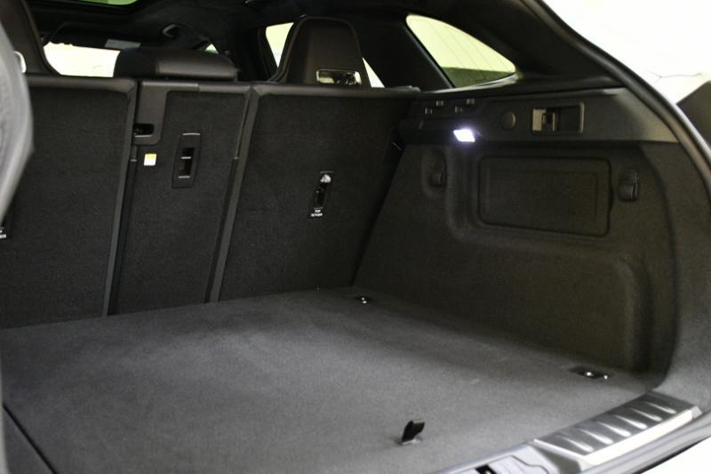 Jaguar F-Pace SVR 2023