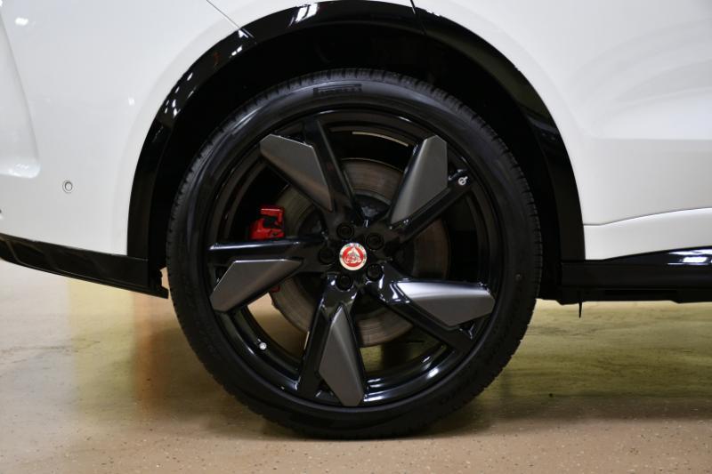 Jaguar F-Pace SVR 2023