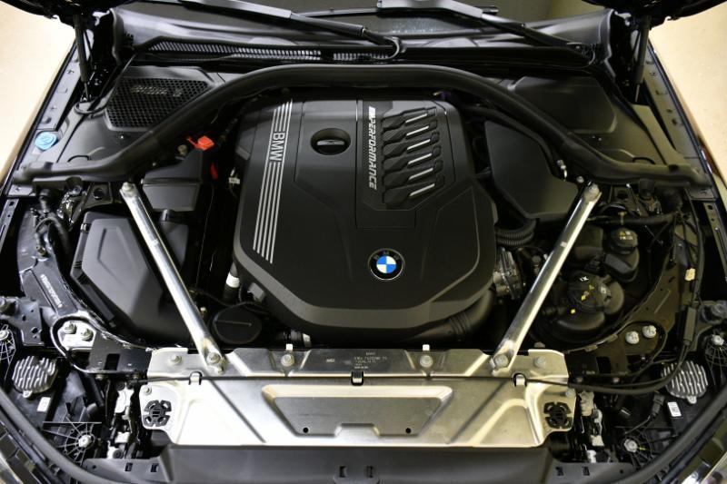 BMW 4-Series M440i Convertible 2023