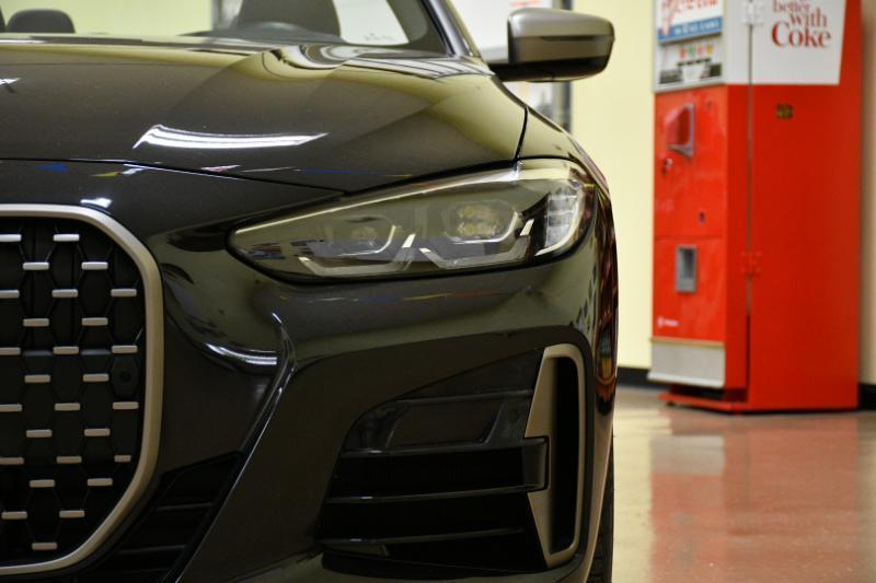 BMW 4-Series M440i Convertible 2023