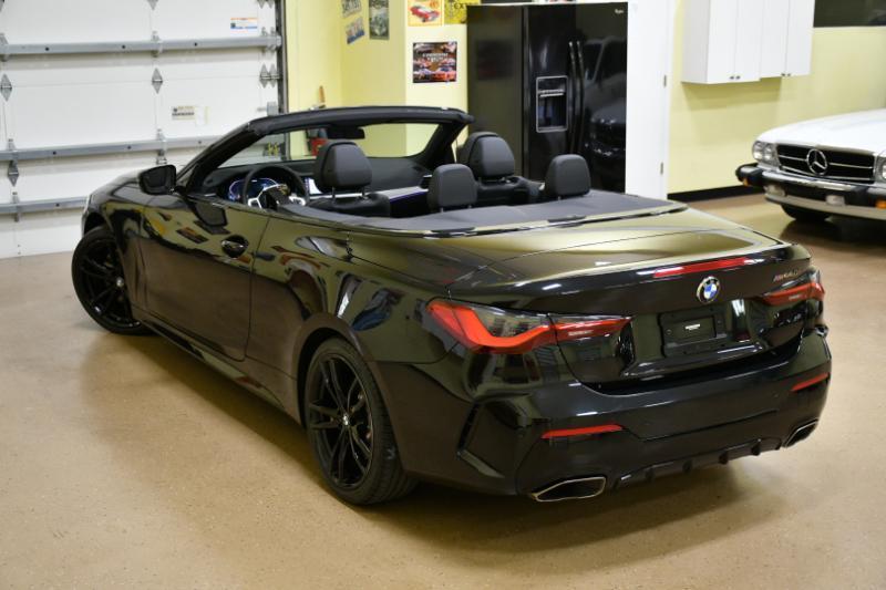 BMW 4-Series M440i Convertible 2023