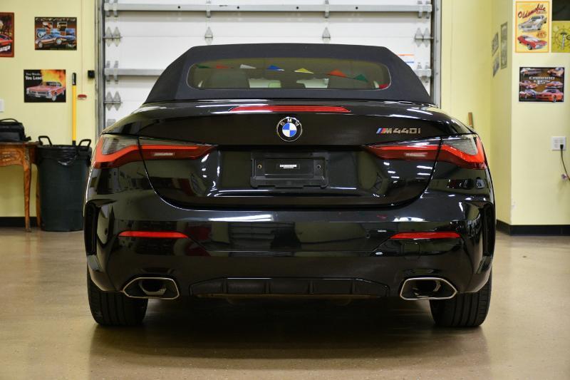 BMW 4-Series M440i Convertible 2023