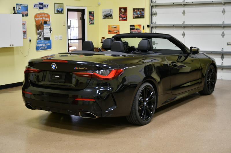 BMW 4-Series M440i Convertible 2023