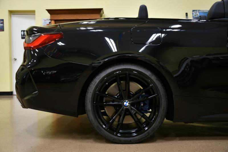 BMW 4-Series M440i Convertible 2023