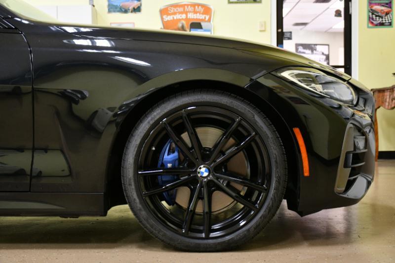 BMW 4-Series M440i Convertible 2023