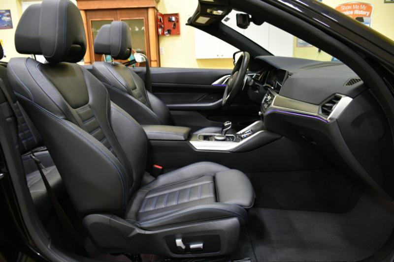 BMW 4-Series M440i Convertible 2023