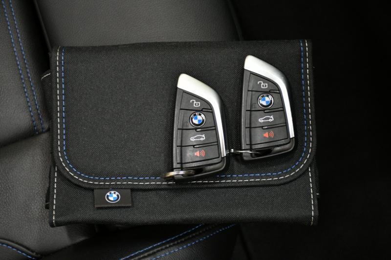 BMW 4-Series M440i Convertible 2023