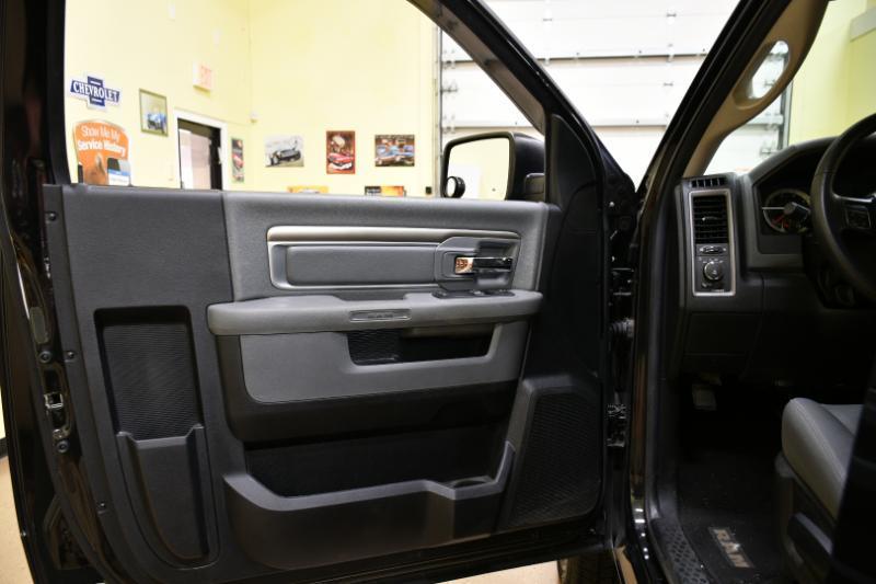RAM 1500 Tradesman Regular Cab SWB 2WD 2016