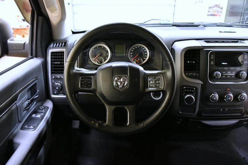 RAM 1500 Tradesman Regular Cab SWB 2WD 2016