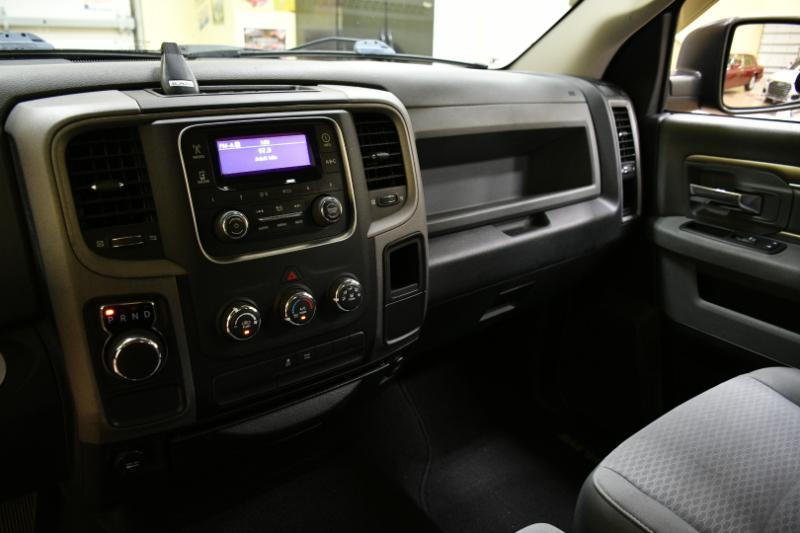 RAM 1500 Tradesman Regular Cab SWB 2WD 2016