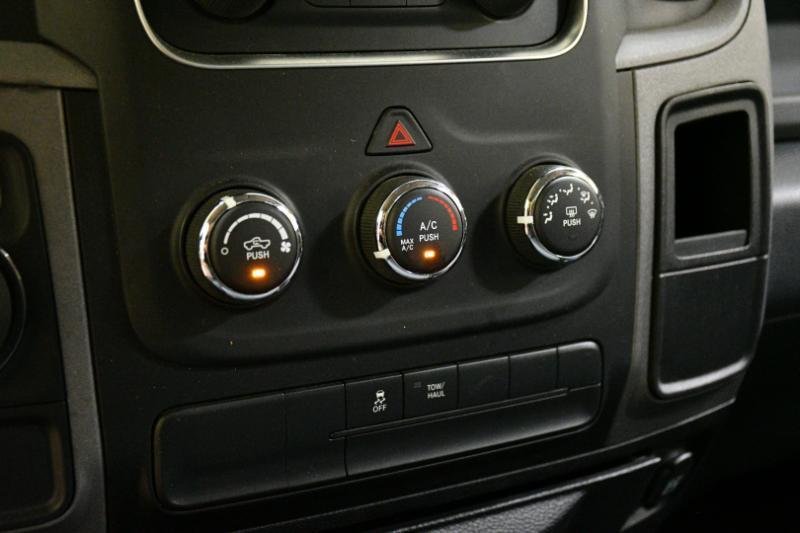 RAM 1500 Tradesman Regular Cab SWB 2WD 2016