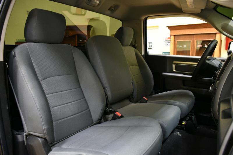 RAM 1500 Tradesman Regular Cab SWB 2WD 2016
