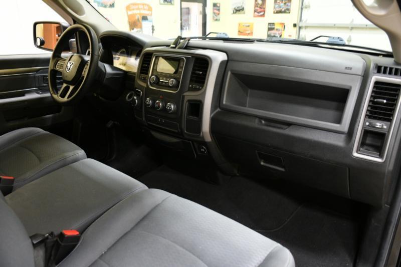RAM 1500 Tradesman Regular Cab SWB 2WD 2016