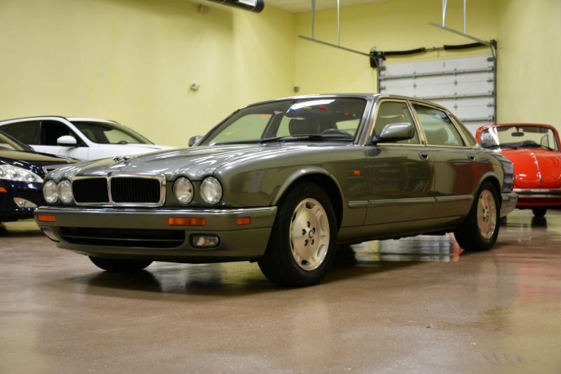 Jaguar XJ Sedan XJ6 1997