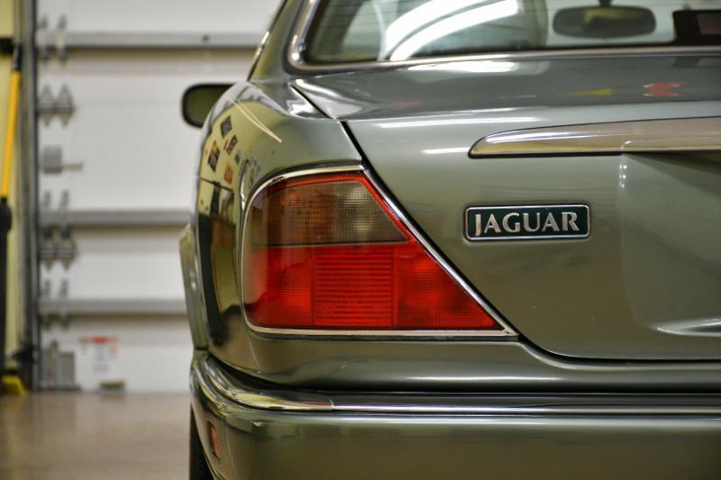Jaguar XJ Sedan XJ6 1997