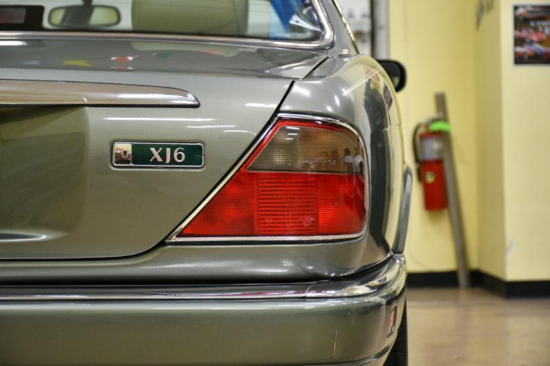 Jaguar XJ Sedan XJ6 1997
