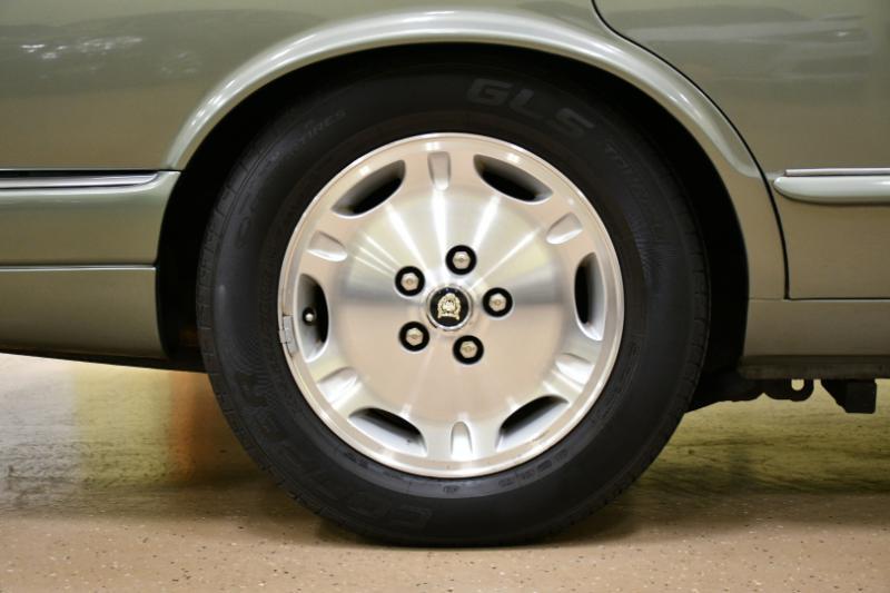 Jaguar XJ Sedan XJ6 1997
