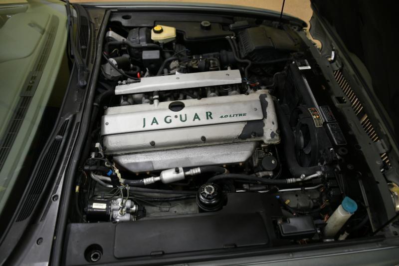Jaguar XJ Sedan XJ6 1997