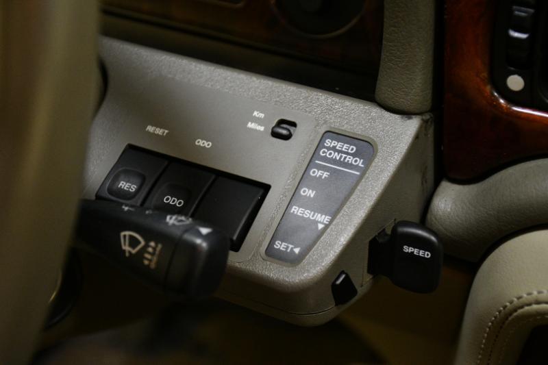 Jaguar XJ Sedan XJ6 1997